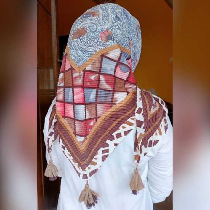 Jilbab Segiempat Plisket Voal Dnay Premium ZA-F22