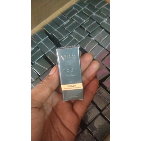 VERTIVV ESSENTIAL OIL