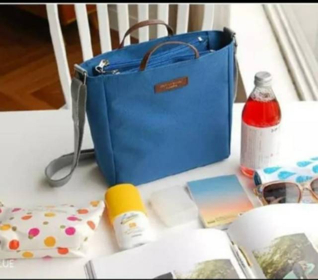 Korean Travel Pick Bag / Tas Slempang Travel Korea