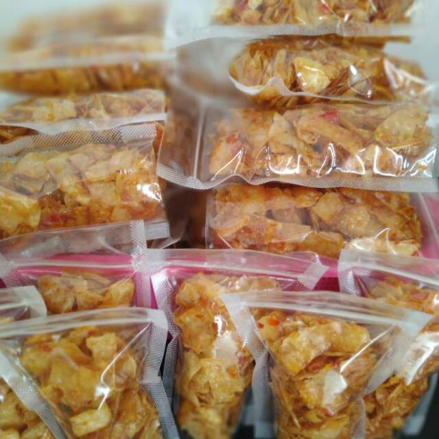 

Keripik Singkong Pedas & Gurih