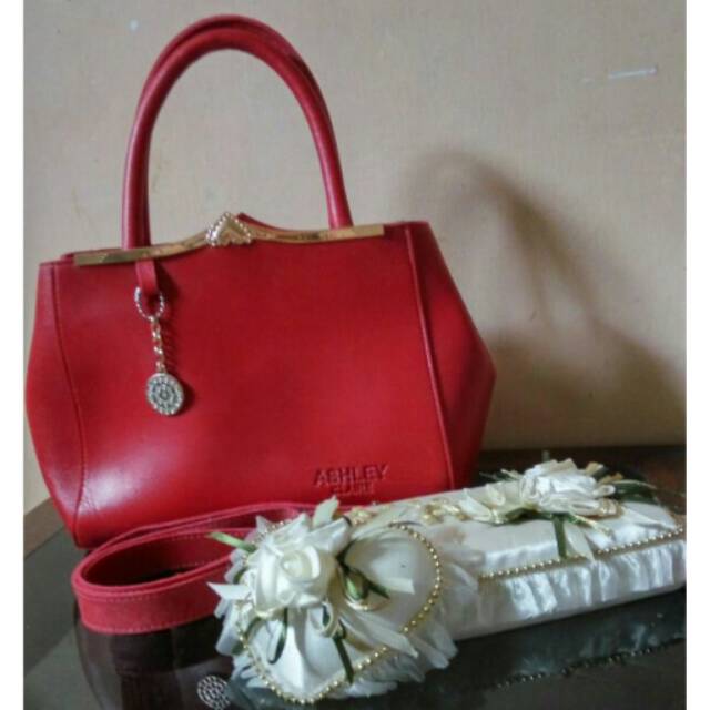 Preloved tas merah