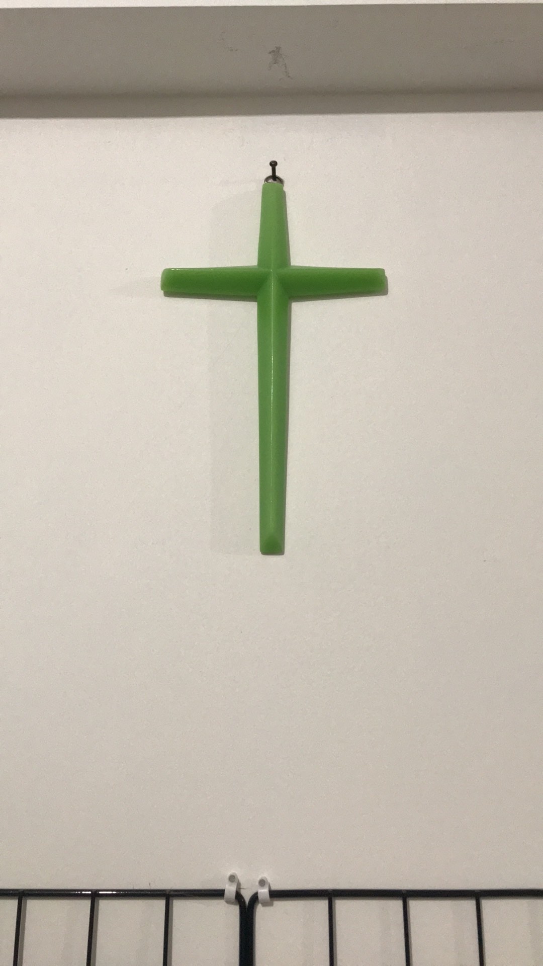 Salib Polos Fosfor, Glow In The Dark 27 Cm