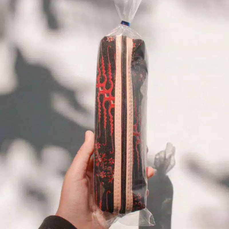 

TEMPAT PENSIL