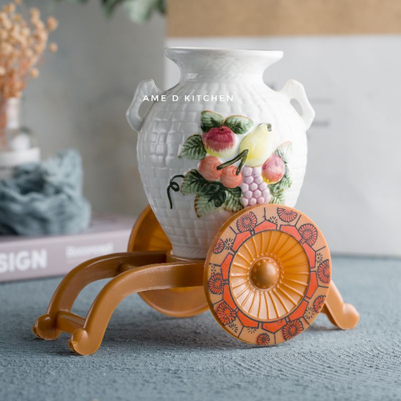 SALE Guci pajangan keramik motif buah timbul + kereta