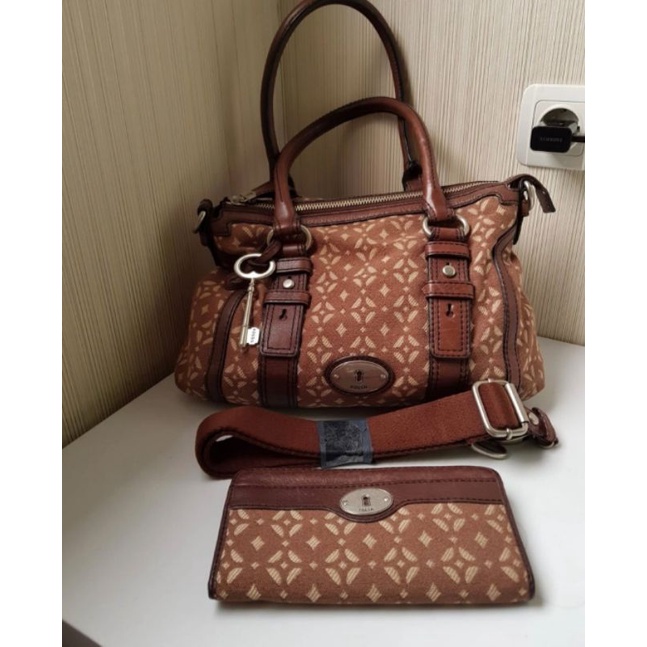 Fossil pecan dompet dan tas