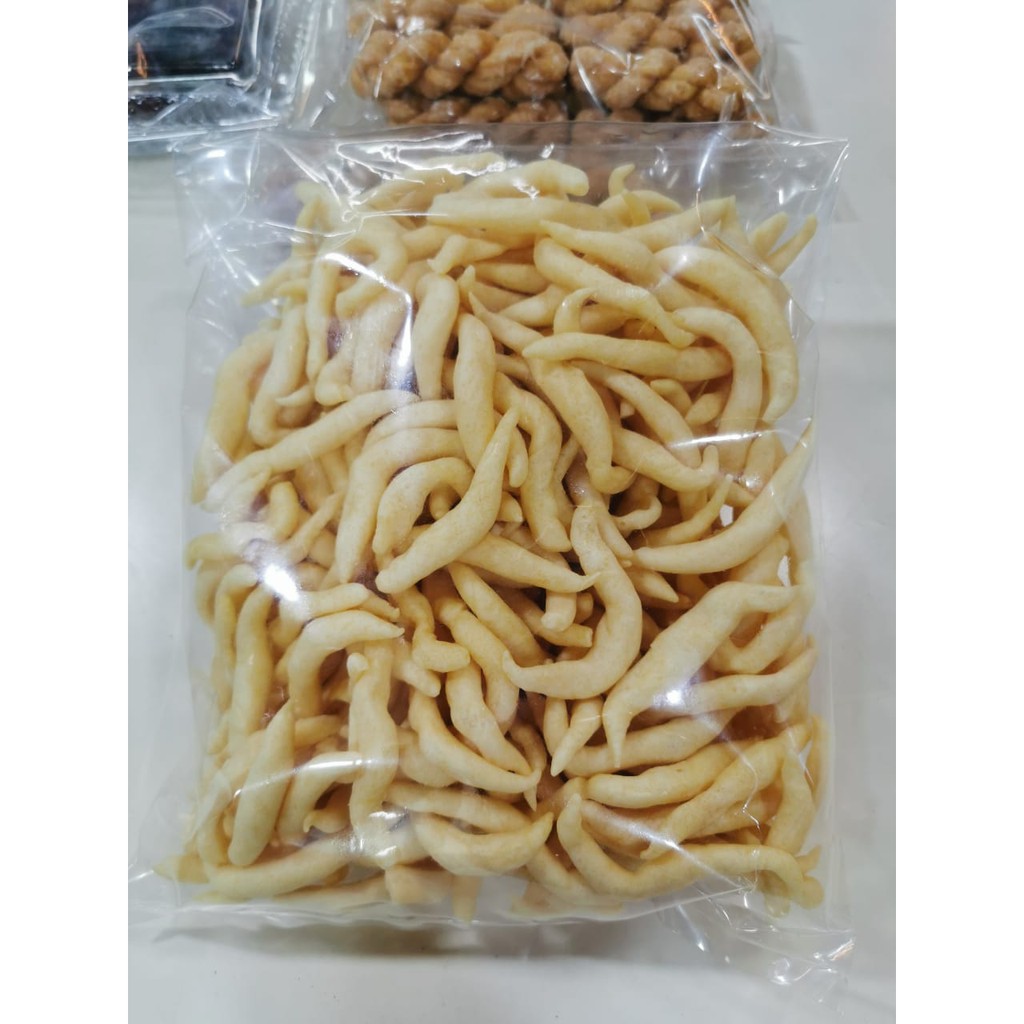 

Kerupuk Keju/ kerupuk ekor tikus Keju