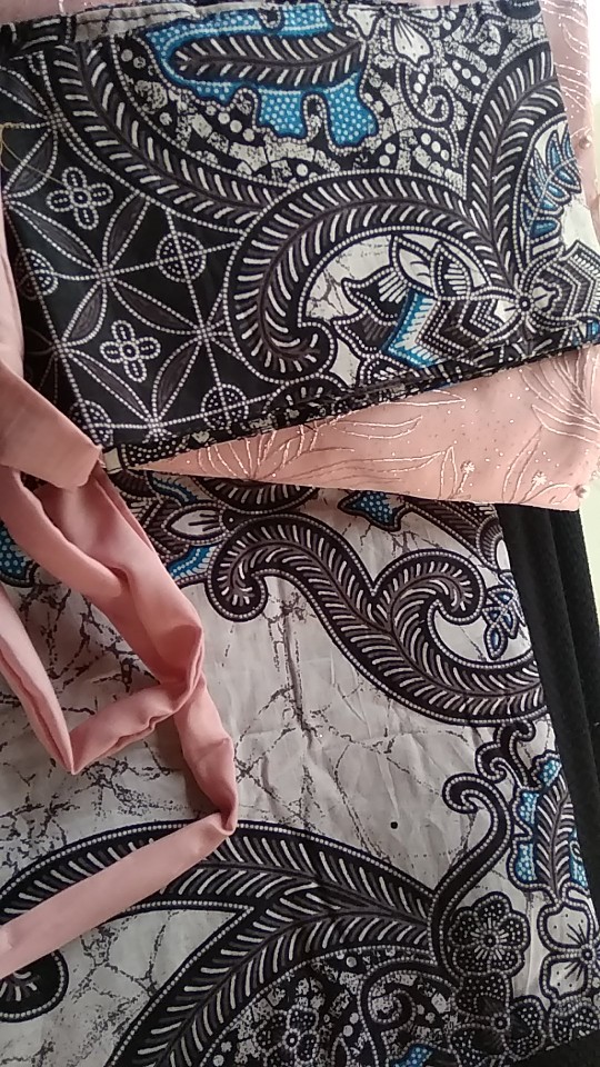 Couple Batik Kebaya Sarimbit Anak Muda Brokat Tille Kondangan Tunangan Lamaran Simple Nude Rose Abu