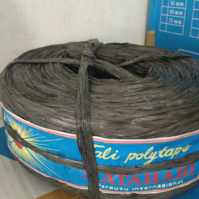 

Tali plastik hitam tali polytape rafia ukuran 400gram