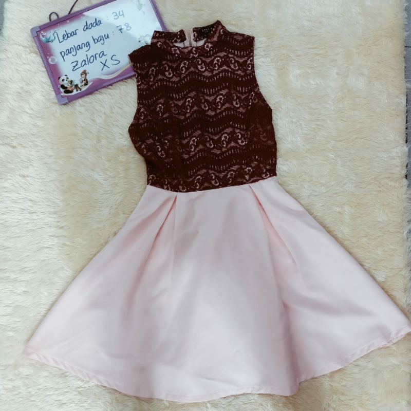 PRELOVED Dress Baju Pesta Wanita Warna Merah Pink Kerah Halter Merk Zalora