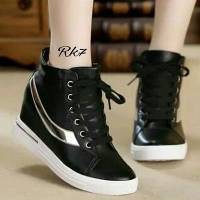 SEPATU WANITA BOOT nike hitam