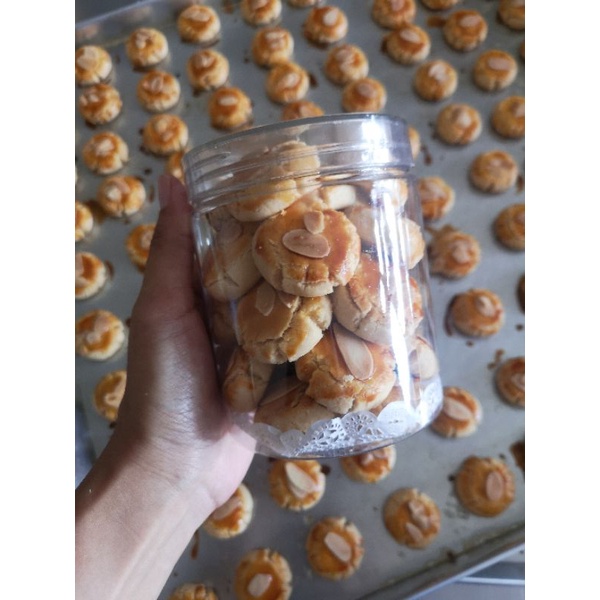 

Kue kering kacang