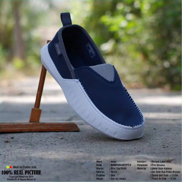 ANDO SEPATU PRIA SLIP ON BARRAM 39-43