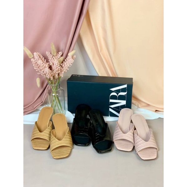 Zara Croco Pattern Sandals