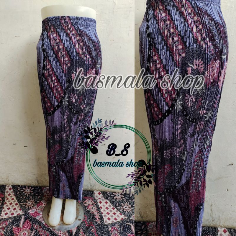 ROK PLISKET BATIK / ROK PLISKET / BAWAHAN KEBAYA / ROK KEBAYA / ROK WISUDA / KIPAS MERAH BSW