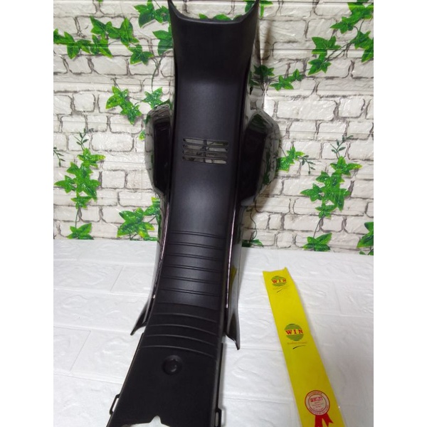 Legshield Tengah Grand WIN