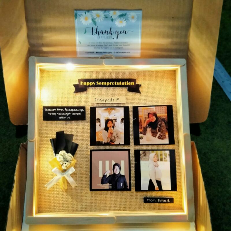 PAHE2! GIFT BOX HAMPERS FLOWER IN FRAME SQUARE PLUS LAMP | frame | kado murah | kado™