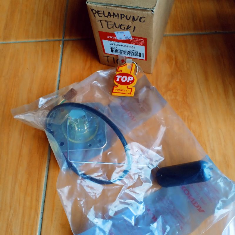 Pelampung bensin Tangki Tengki Tiger 2000 Tiger lama lawas Tiger Revo Original 37800-KCJ-661