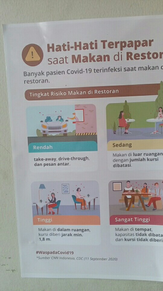 Hem Monteli Kemeja Atasan Pria Lengan Pendek Kemeja Polos Casual Slimfit Putih Hitam Maron