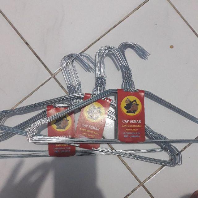 Gantungan Baju / Hanger Baju Besi Isi 10 Pcs