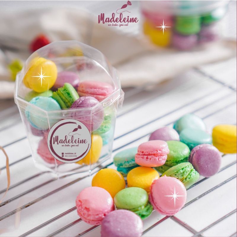 

Baby Macaron