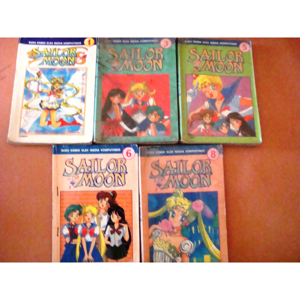 KOMIK SAILOR MOON