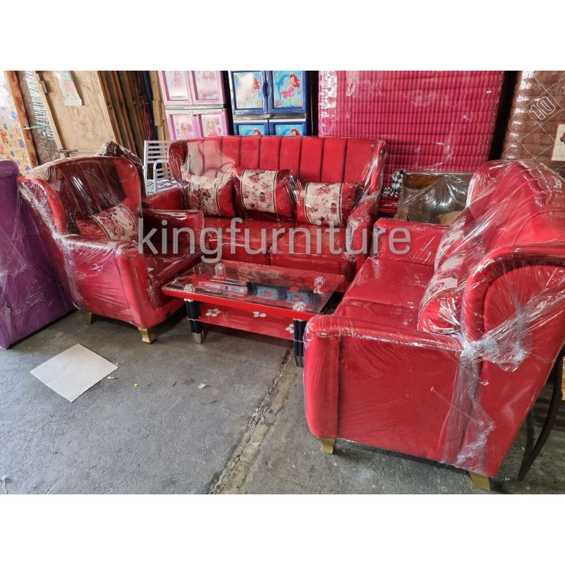 Sofa 321 merah beludru kilat ( sudah termasuk meja kaca)
