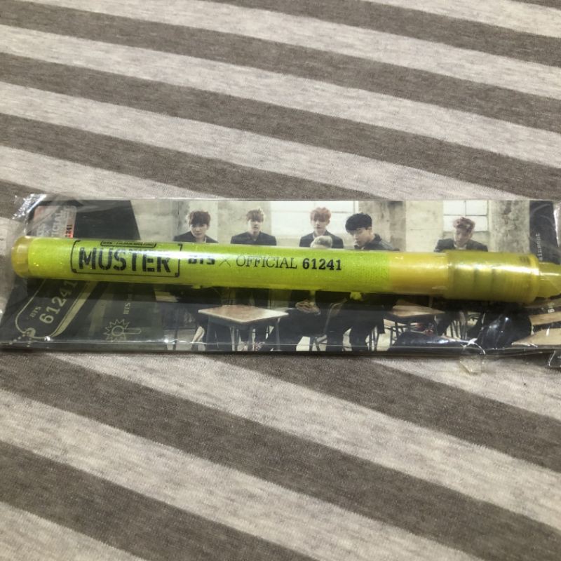 1st muster lightstick