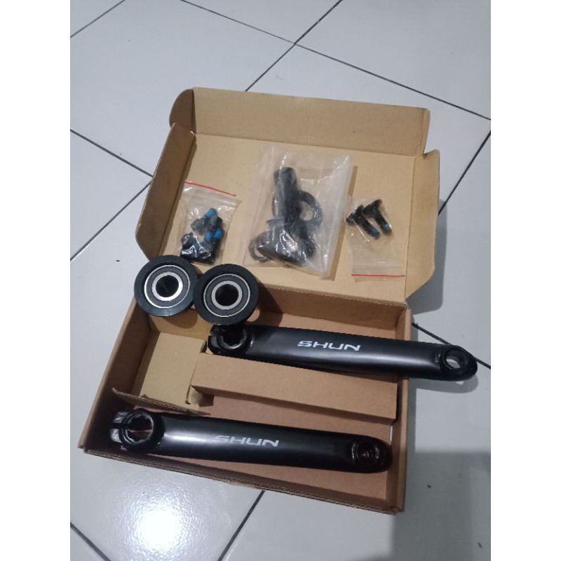 Crank Arm BMX 3pcs, BB mid ,bearing SHUN
