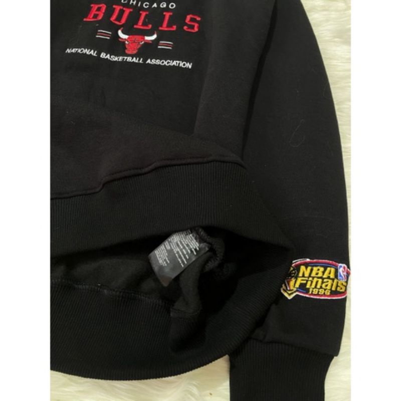 CREWNECK Bulls