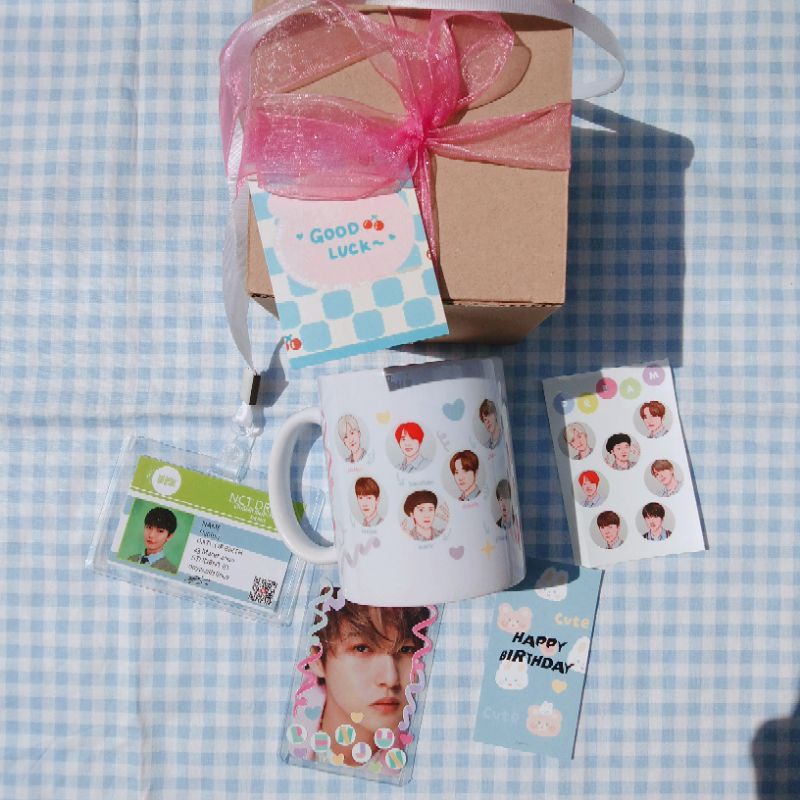 HAMPERS KADO KPOP (NCT DREAM, BTS, SEVENTEEN, NCT 127, EXO, TREASURE)