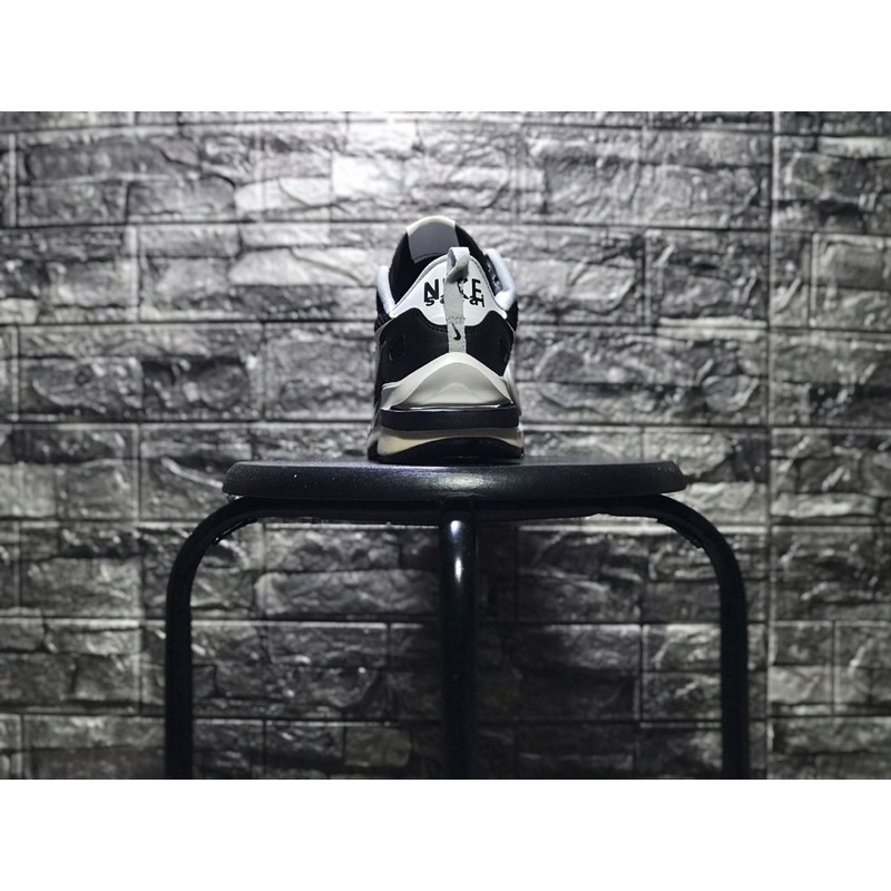 SEPATU SNEAKERS VAPORWAFFLE x SACAI BLACK SUMMIT WHITE PURE PLATINUM-4