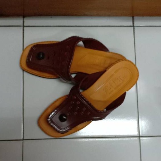 Sandal Lily ORIGINAL VERSI BESAR, SANDAL JEPIT PRIA