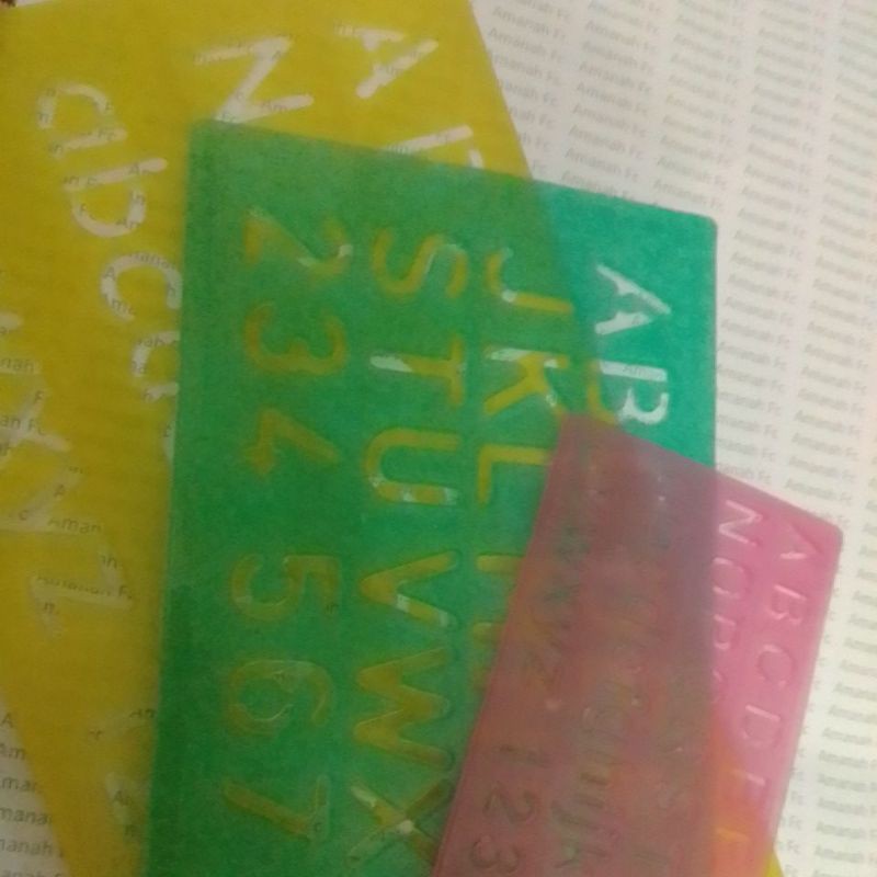 Mal Huruf Set