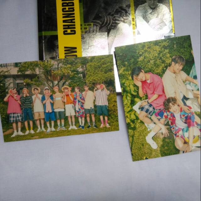 STRAY KIDS - UNVEIL [Op.02 Iam WHO] Official Postcard Set