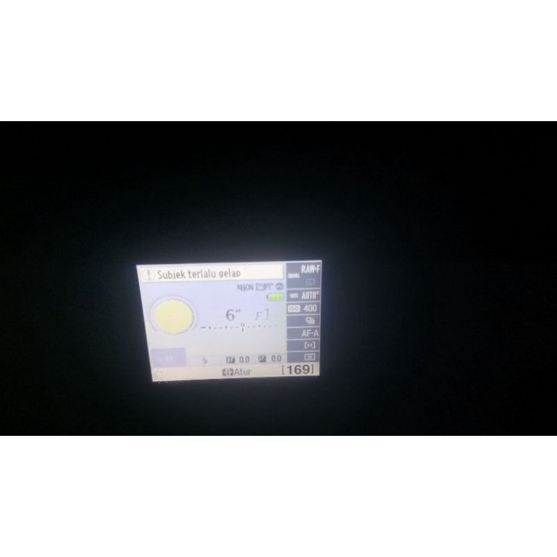 NIKON D3200 plus lensa kit