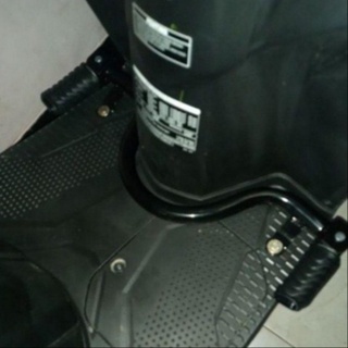 Footstep Depan Matic Besi Pijakan Kaki Motor Matic Vario 125 Old 150 2015 Beat F1 Mio GT