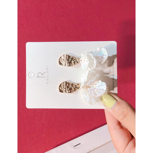 LRC Anting Tusuk Fashion White 925 Silver Needle Flower Earrings D06506