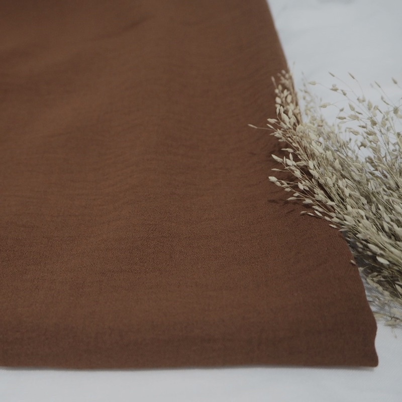 Pashmina Crinkle Premium / MEEDA Pashmina Syari 200x100 cm-Chocolatte