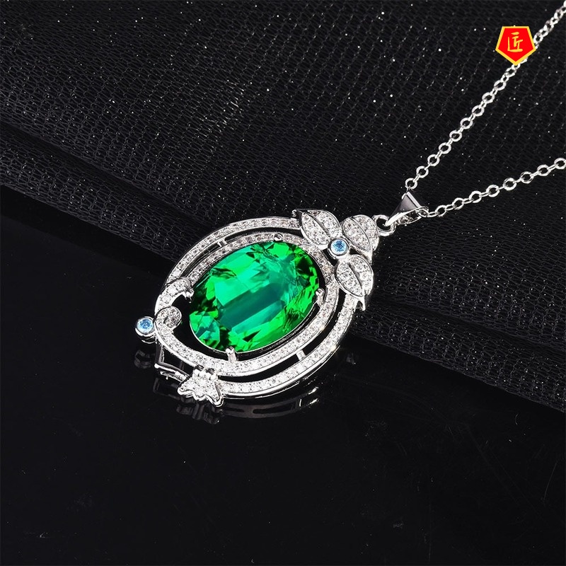 [Ready Stock]Emerald Pendant Luxury Full Diamond Flower Necklace for Women