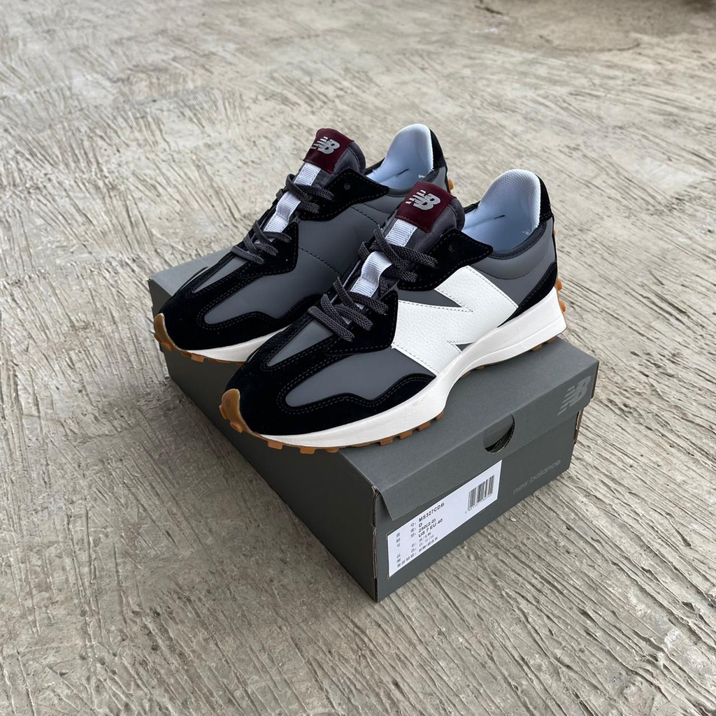 new balance 327 black grey white original bnib full tag barcode bahan leather kulit suede size  40 4