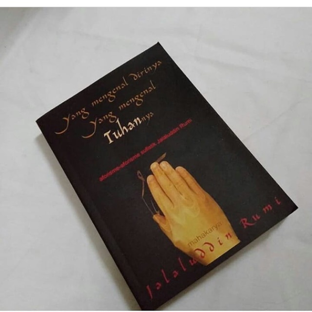 Buku yang mengenal dirinya mengenal tuhanya