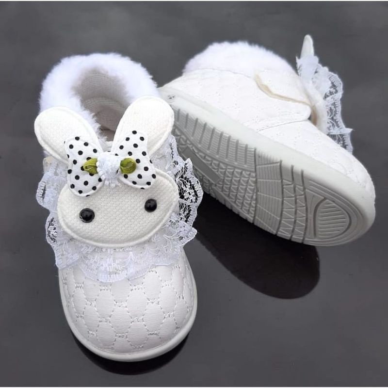 Sepatu Pesta Anak Perempuan Bunyi Cit-Cit Motif Boneka Kelinci