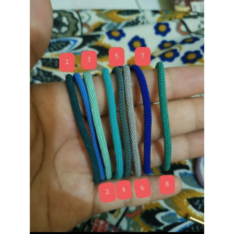 Gelang tali untuk charm