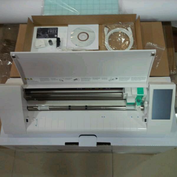 

Mesin Cutting Sticker Silhouette Cameo 2