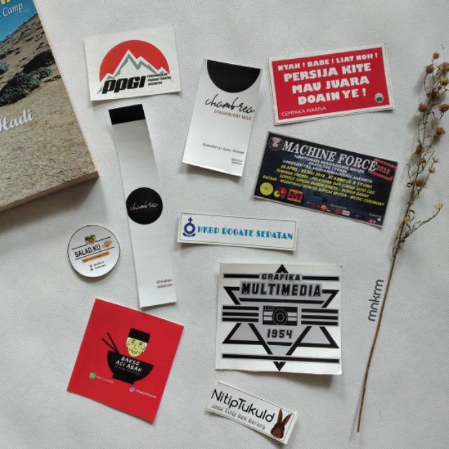 

STIKER VINYL CUSTOM MURAH