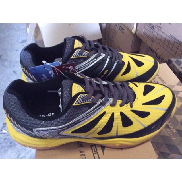 Promo Sepatu Pria untuk Bulutangkis Badminton SPOTEC DECEPTION