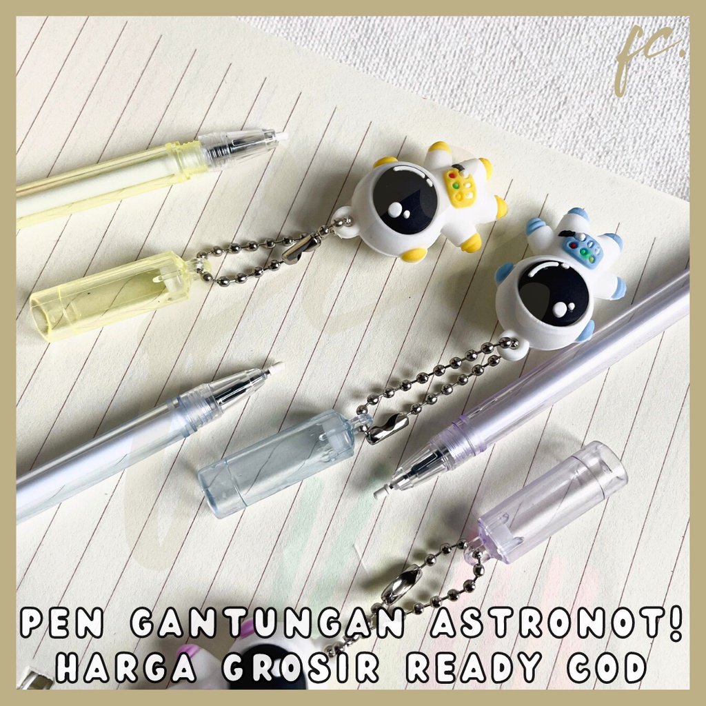 

GROSIR 3 / 6 / 9 / 12 pcs / 1 Lusin Pen / Pulpen Gel Gantungan Astronot Planet Roket / Space Ship Mini Alat Tulis Tinta Hitam Lucu Souvenir Hadiah