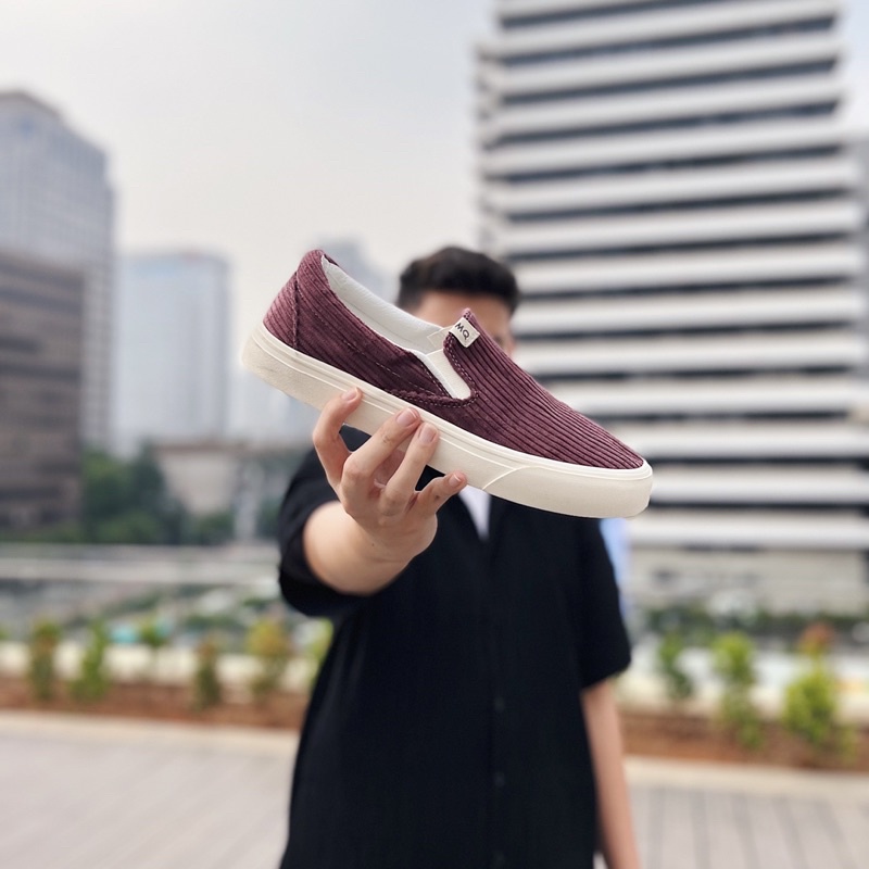 MARQUE.CO Corduroy Slip-On - Warna Taro / Pink Gelap, Sepatu untuk Pria &amp; Wanita