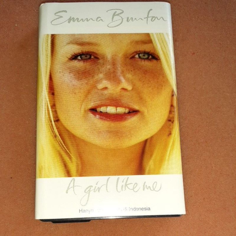 kaset Emma Bunfon albm A Girl Like Me Original
