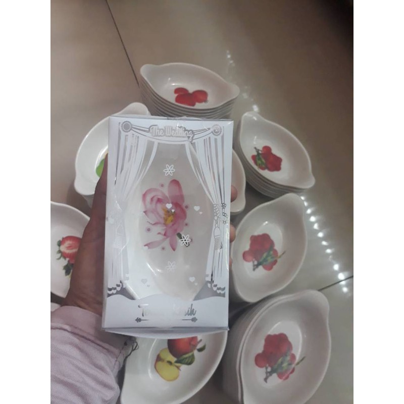 Souvenir Mangkok Perahu Kemasan Mika ( ISI 40 PCS )